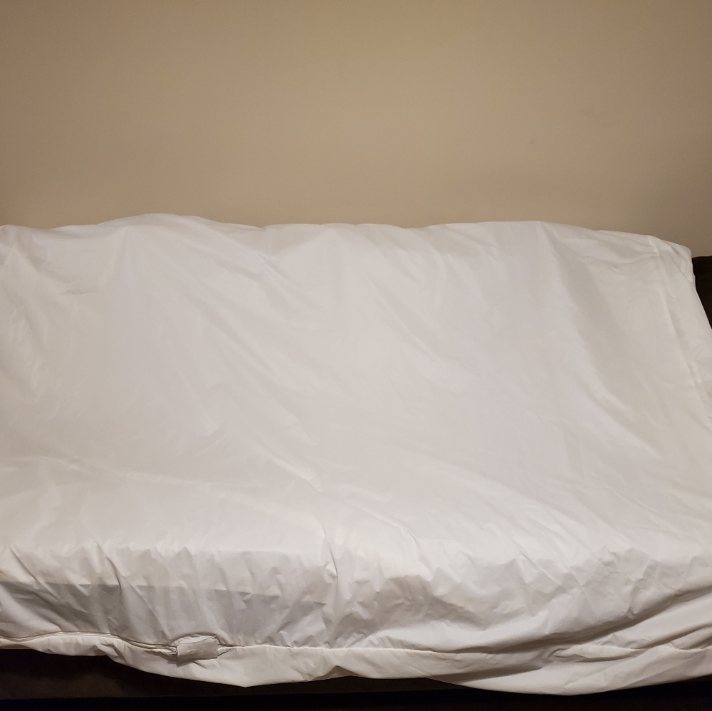 Allerease bedbug and allergy protector FULL - Picture 5 of 8